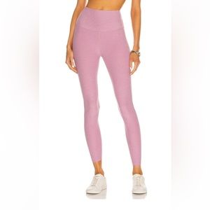 NWT Beyond Yoga Caught in the Midi Legging in Orchid